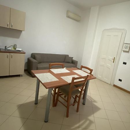 Appartement Apartament Piata Victoriei Timişoara Extérieur photo