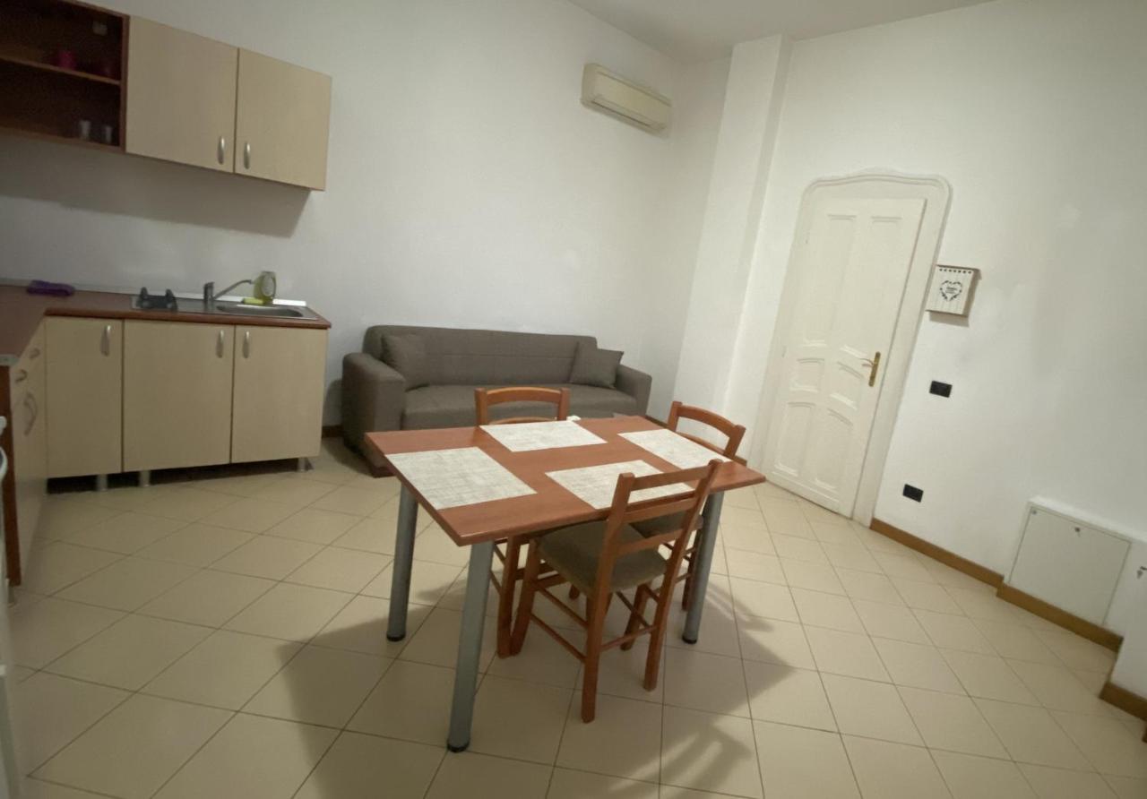 Appartement Apartament Piata Victoriei Timişoara Extérieur photo
