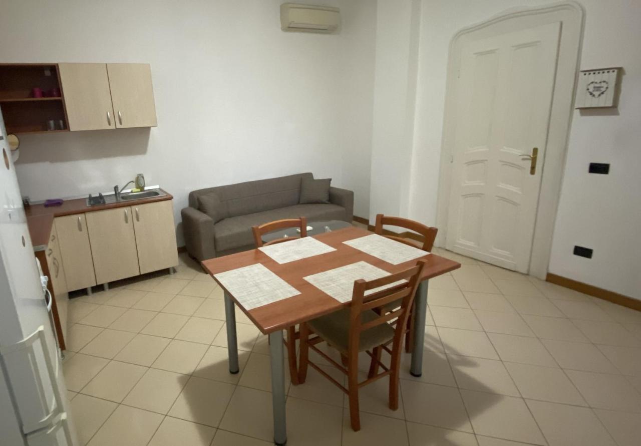 Appartement Apartament Piata Victoriei Timişoara Extérieur photo